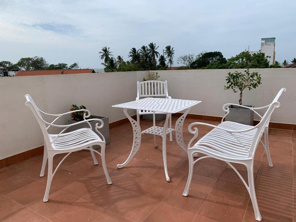 Negombo Fort Gallery Apartment Bagian luar foto